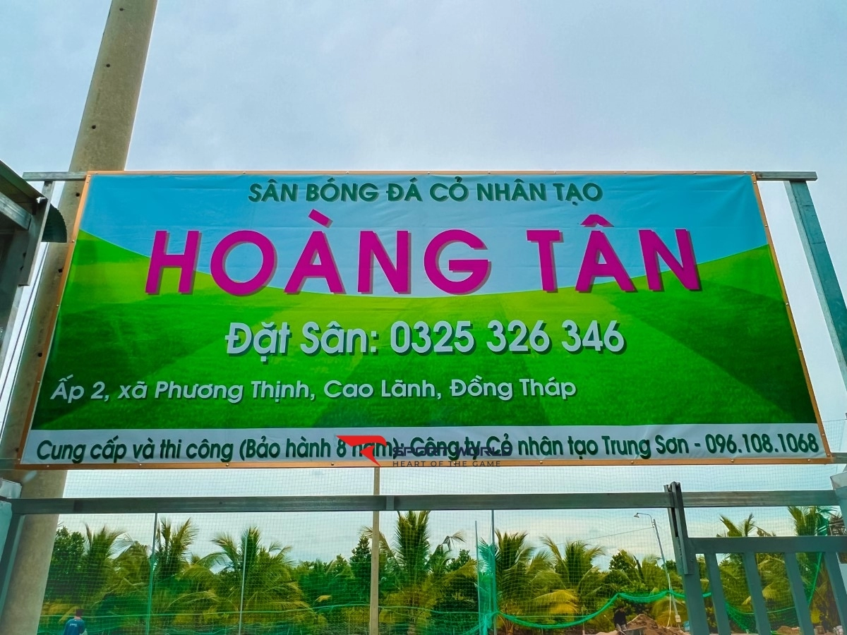 Sân bóng cỏ nhân tạo Hoàng Tân