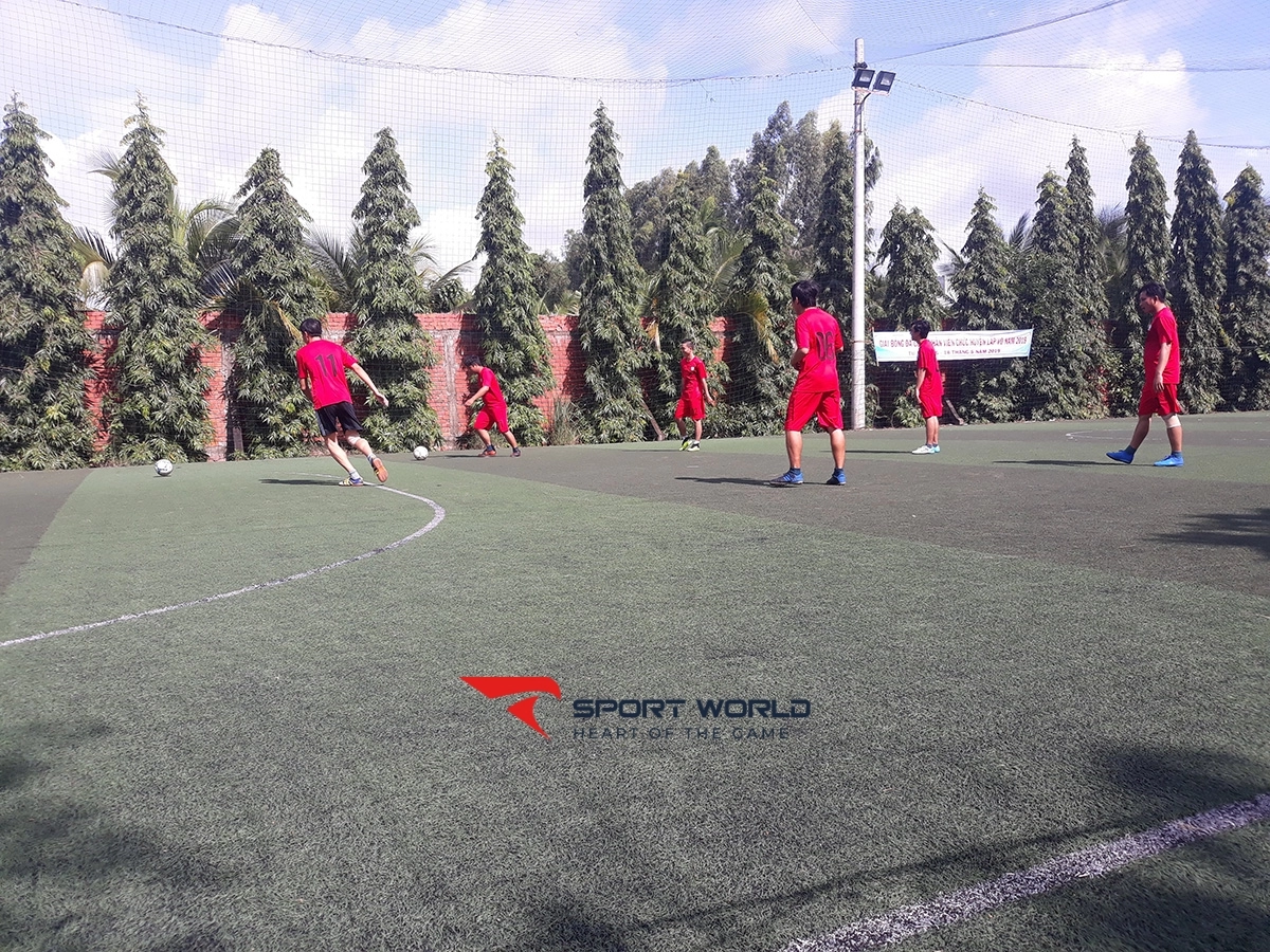 Sân bóng đá Hải Yến