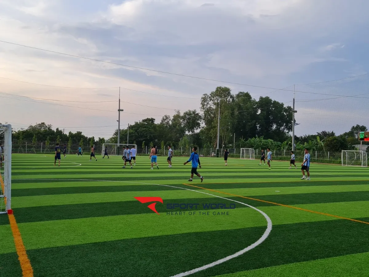 Sân bóng đá Vĩnh Hưng - TP. Sa Đéc