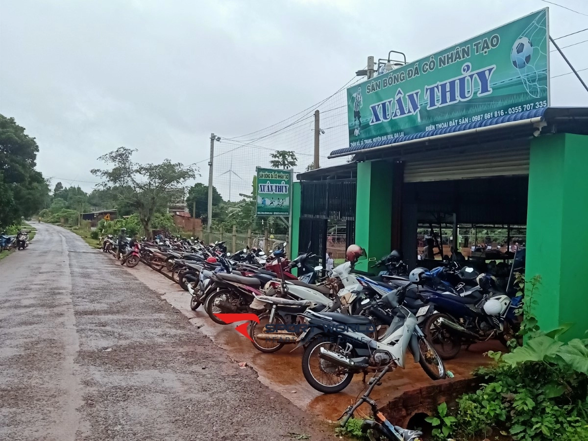 Sân bóng đá mini Xuân Thủy