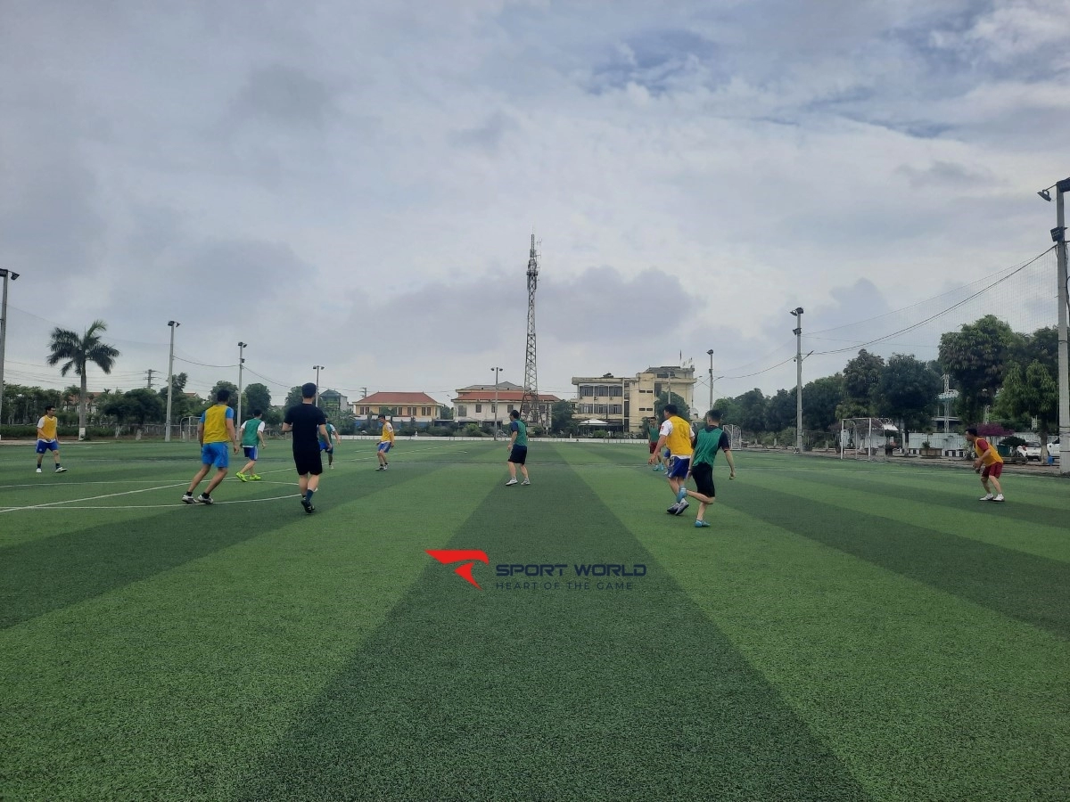 Sân bóng Huyện Thanh Liêm