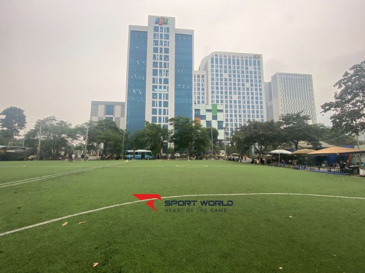 Sân bóng Đông Đô 1