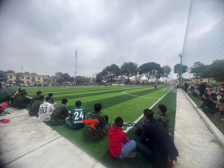 Sân bóng đá Tân Tiến - Chương Mỹ