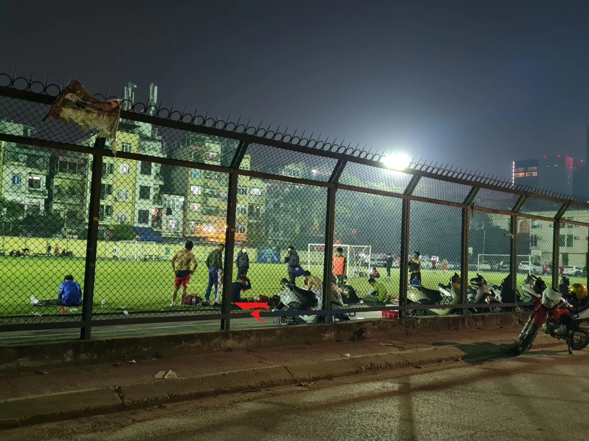 Sân bóng đá đại học Thủy Lợi