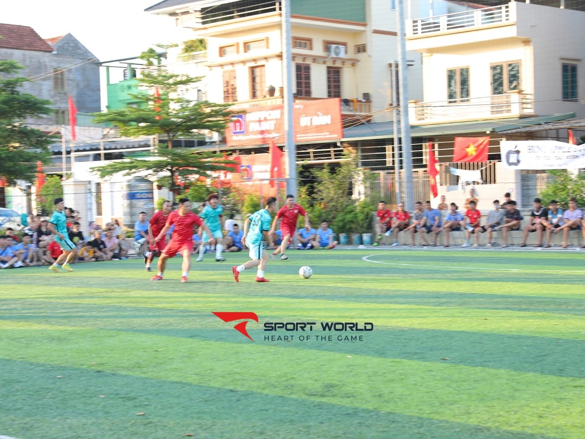 Sân bóng đá Khoan Tế