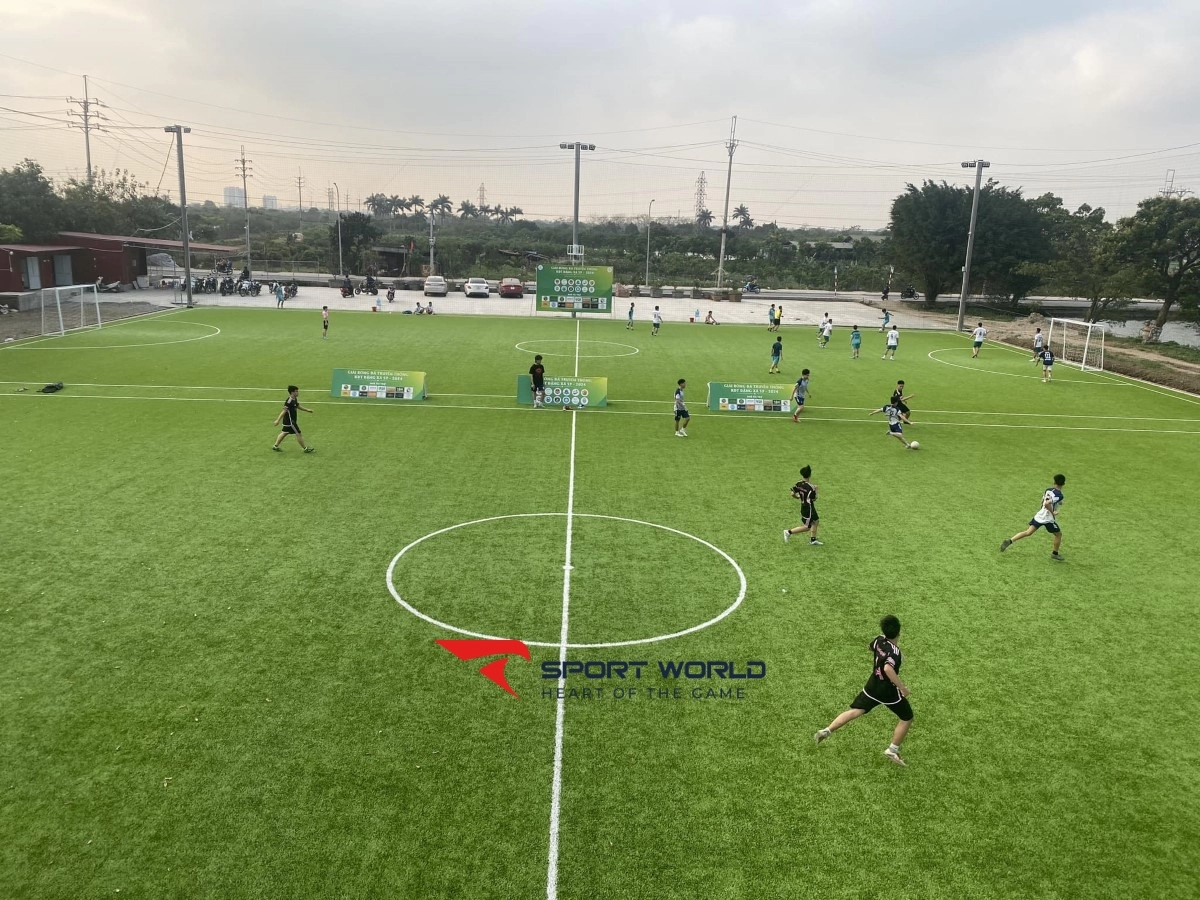 Sân bóng đá Kim Âu