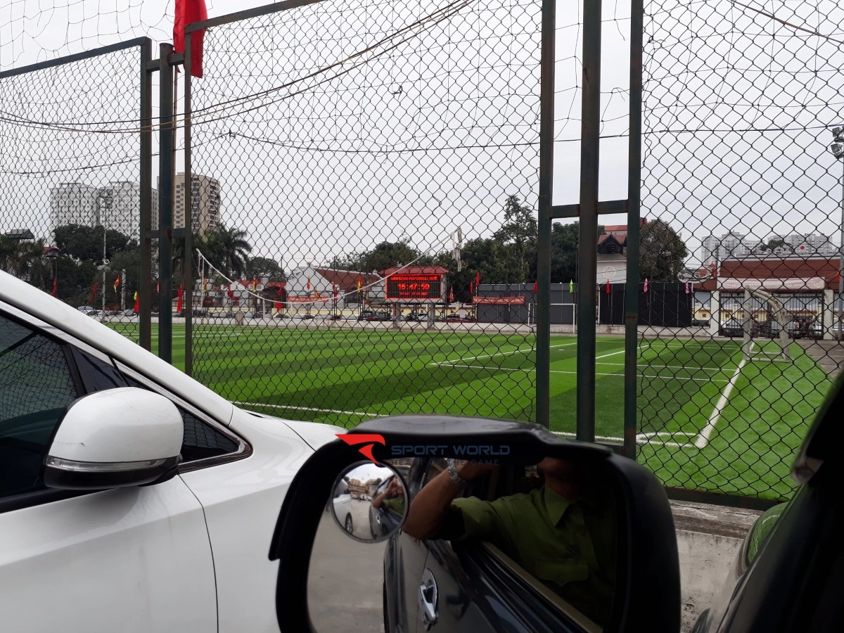 Sân bóng đá La Khê