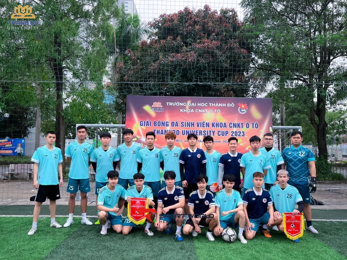 Sân bóng Thành Đô - Hoài Đức