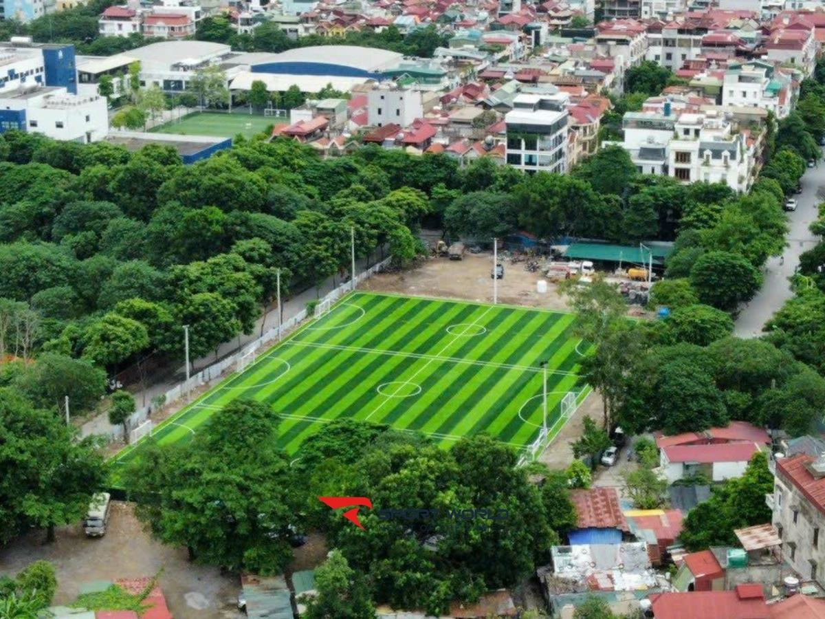 Sân bóng Hồng Quang