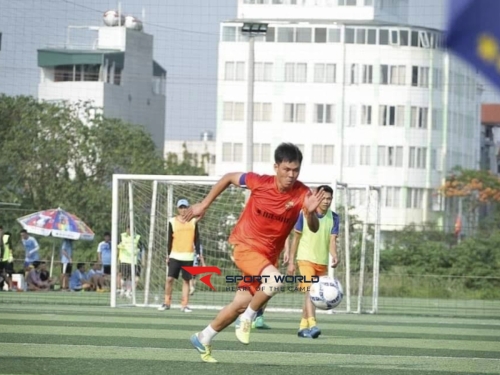 Sân bóng Bái Xuyên