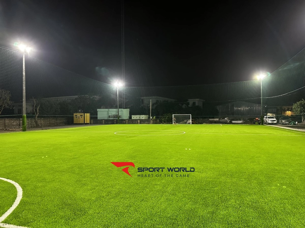 Sân bóng đá Thịnh Vượng - Hà Nội