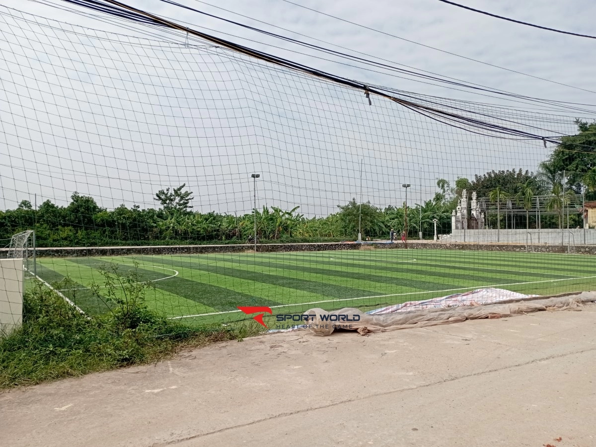 Sân bóng Thuấn Trung