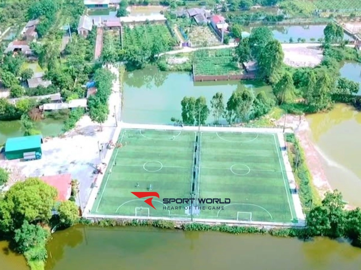 Sân bóng Tùng Dương