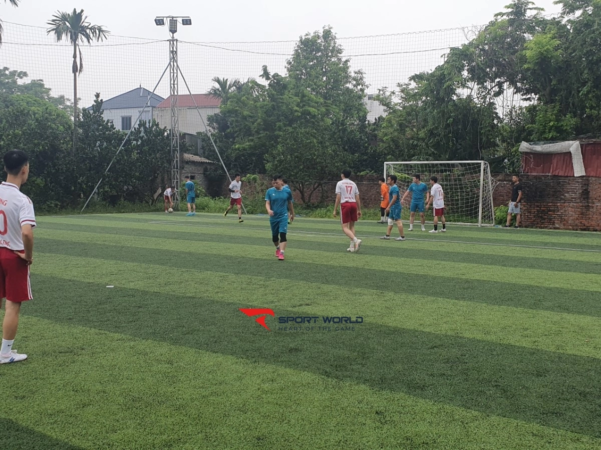 Sân bóng Văn Quang - Quốc Oai