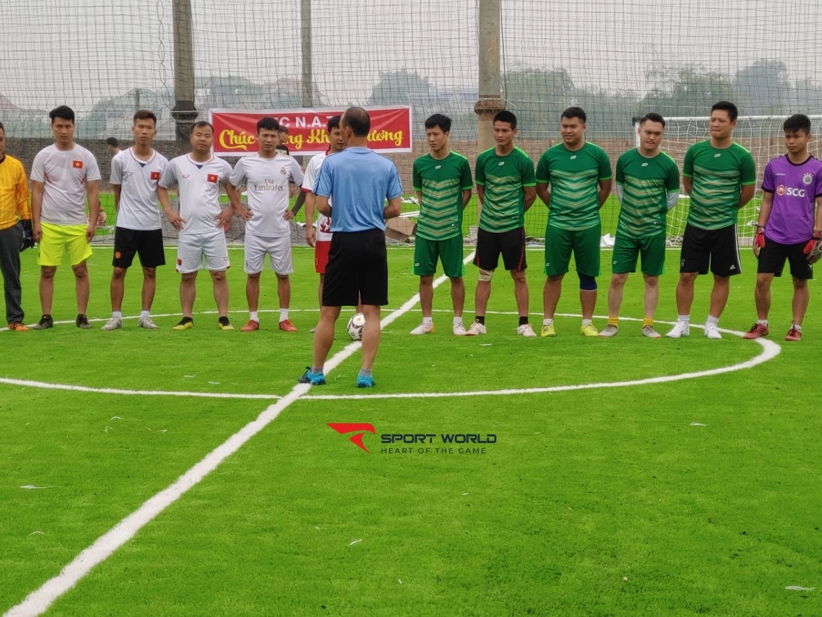 Sân bóng nhân tạo Nhật Anh