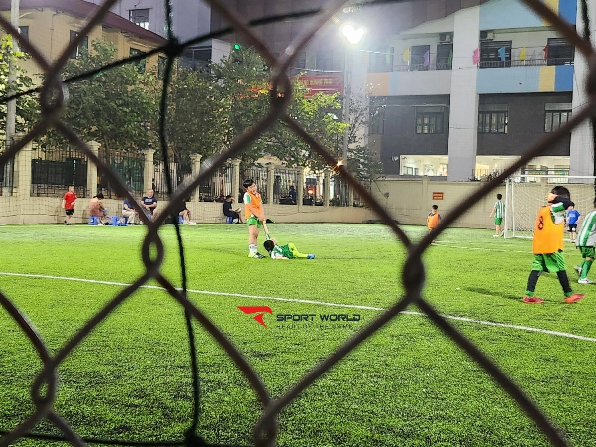 Sân bóng Minh Quân Quảng An