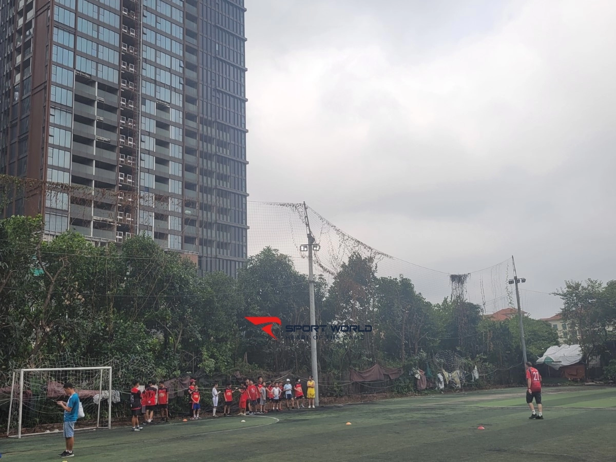 Sân bóng Ruby Quảng Bá