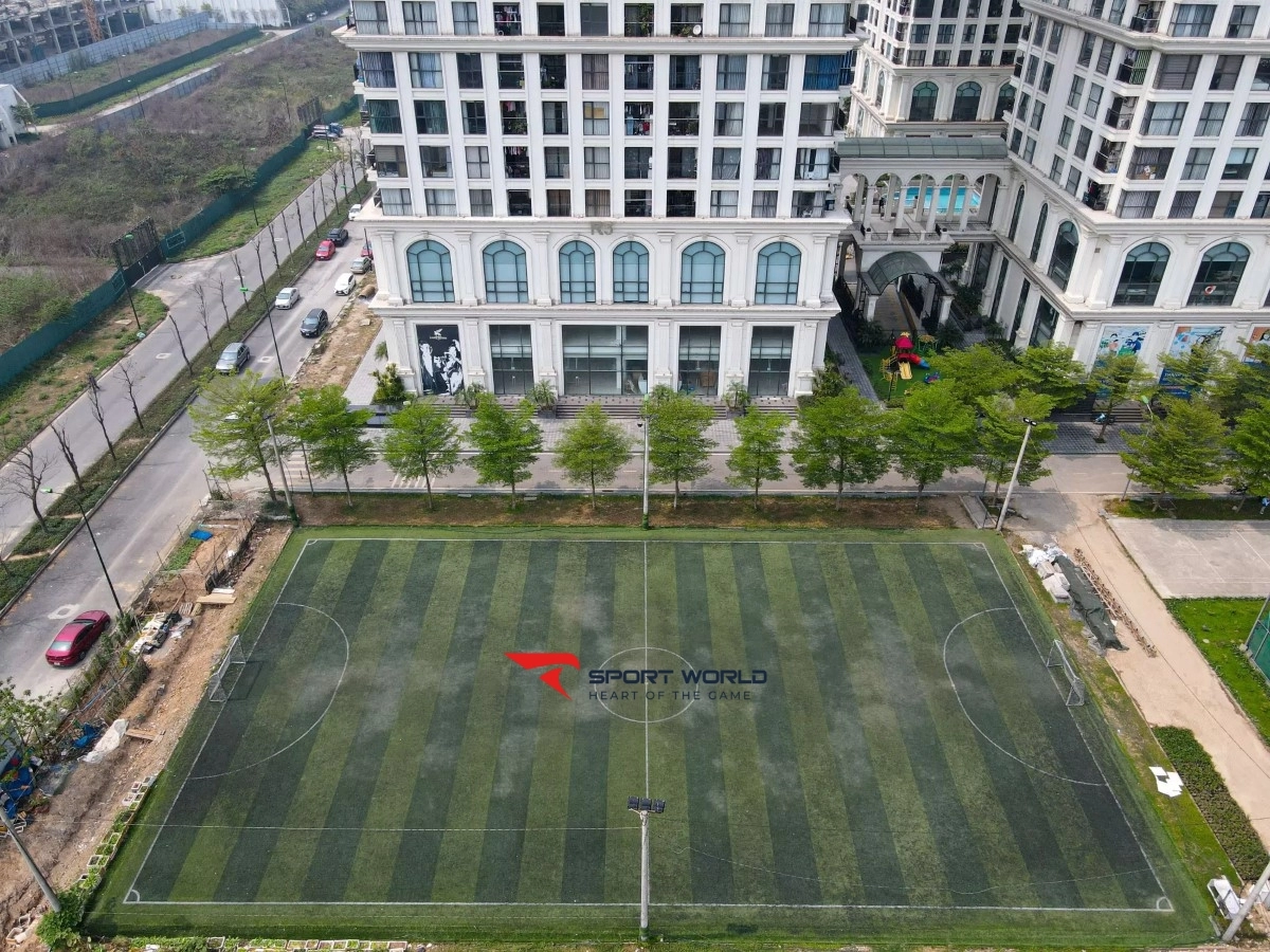 Sân bóng Sunshine Riverside