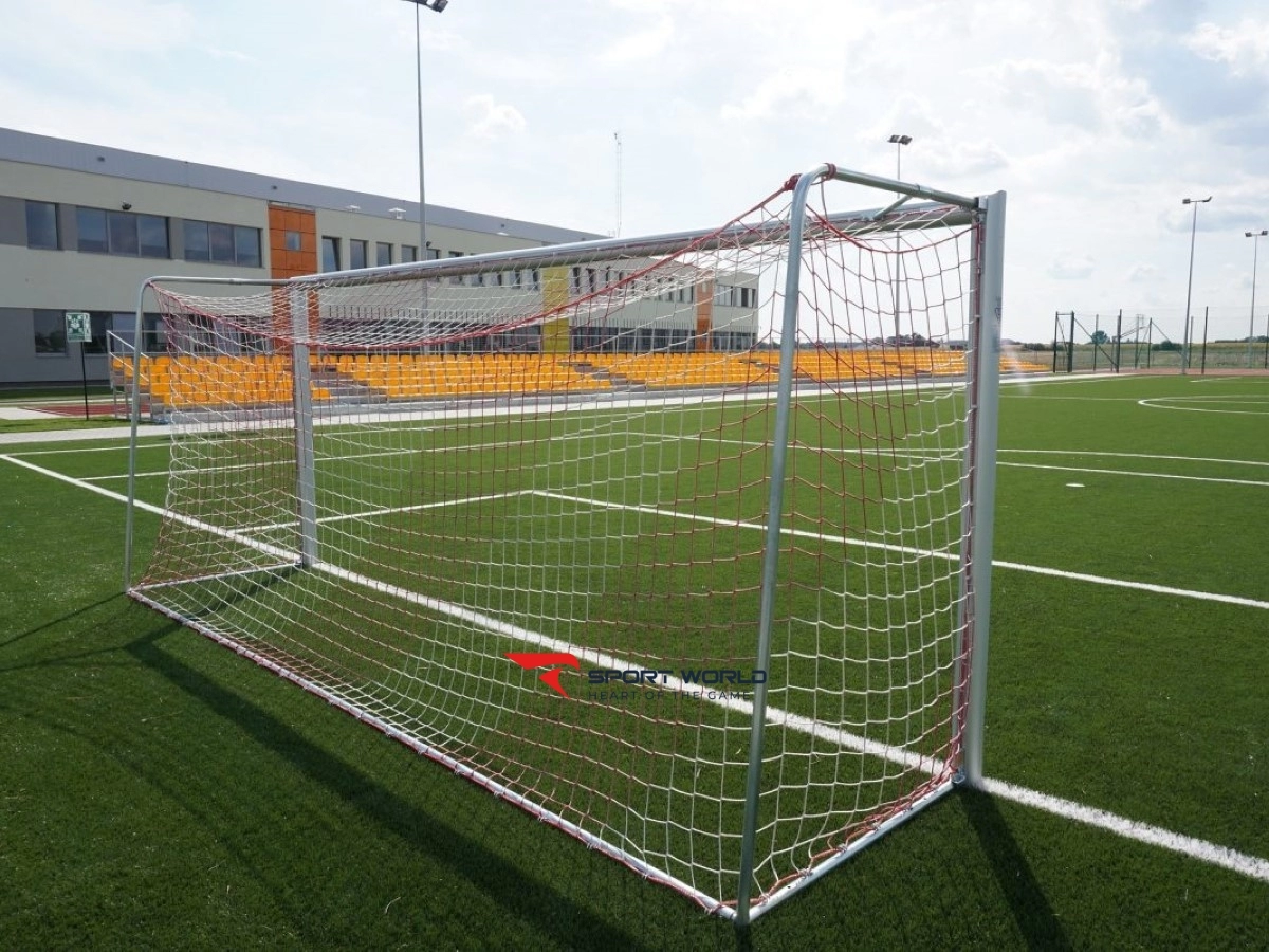 Sân bóng THPT Tây Hồ