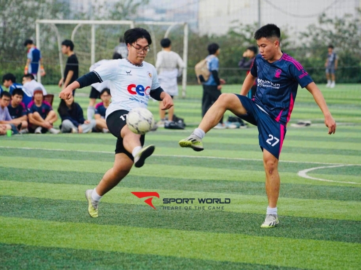 Sân bóng Kiên Cường