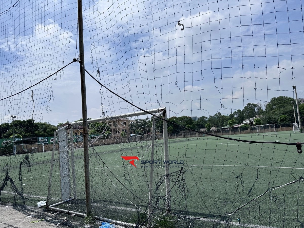 Sân bóng Đoan Môn