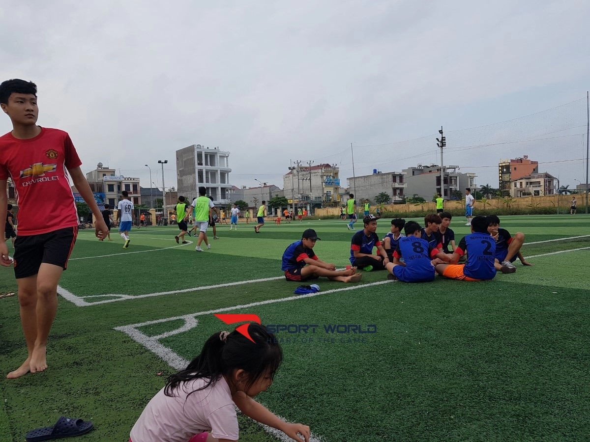 Sân bóng KĐT phố Ghẽ