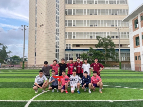 Sân bóng Bến Thốc