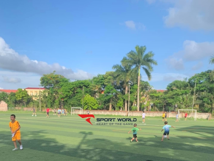 Sân bóng  Minh Long - Hải Phòng