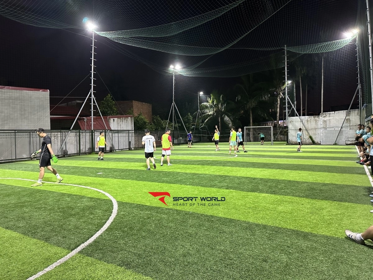 Sân bóng đá Đoàn Kết