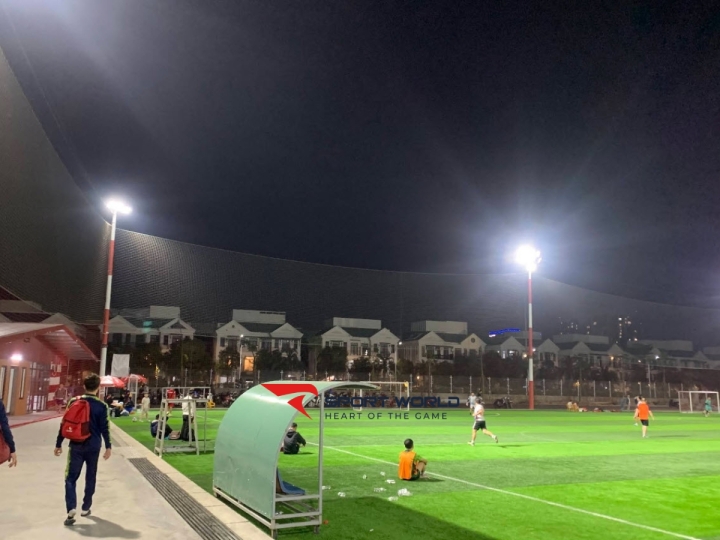 Sân Bóng Vinhomes Marina - Cầu Rào