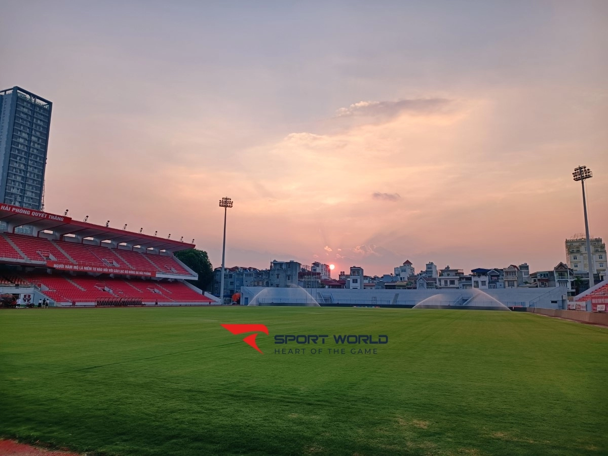 Sân vận động Lạch Tray