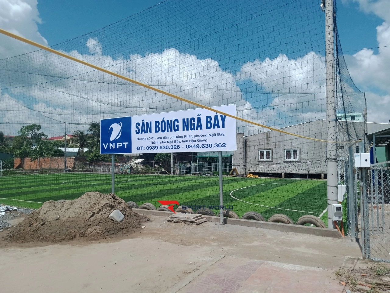 Sân bóng Ngã Bảy