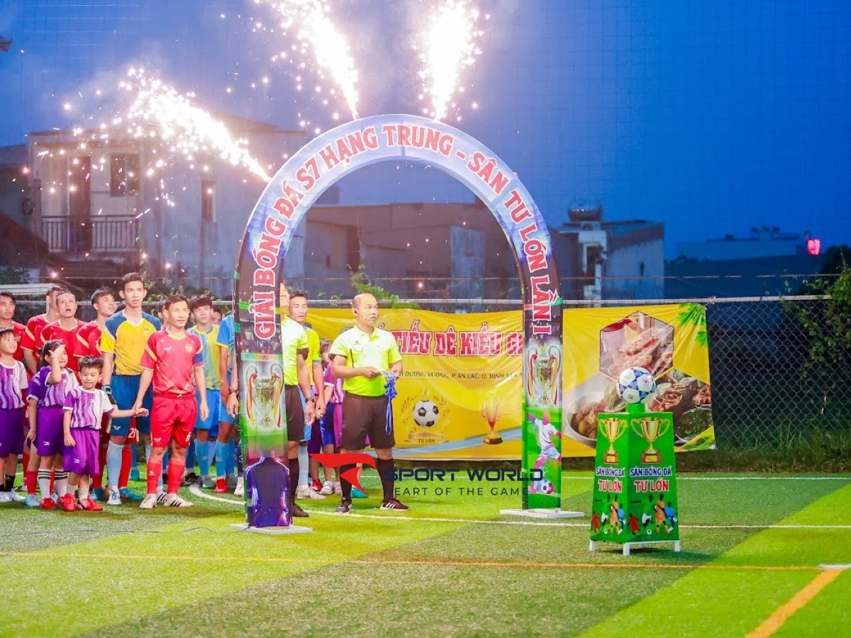 Sân bóng đá Tư Lớn