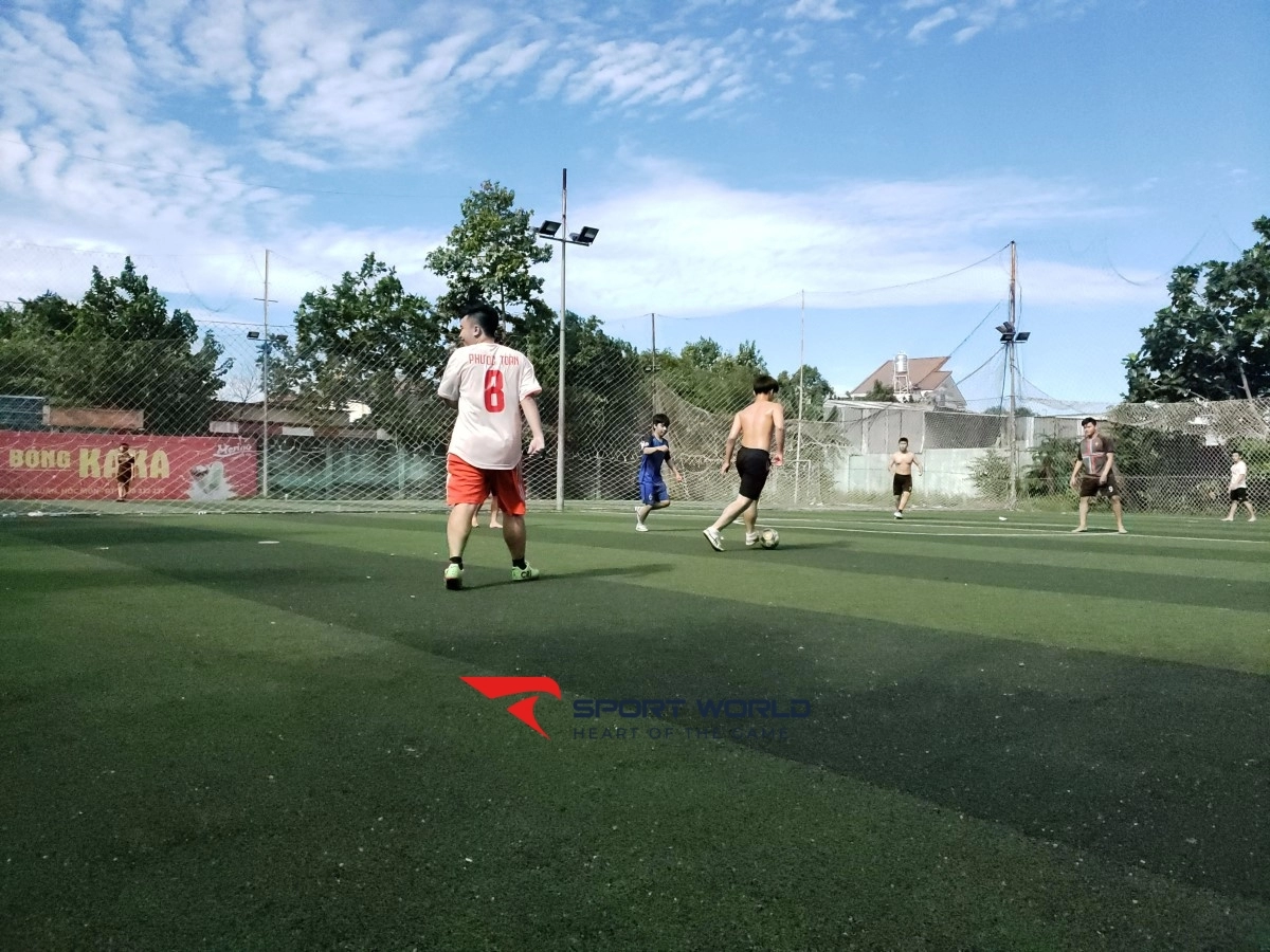 Sân Pickleball & bóng đá Kaka