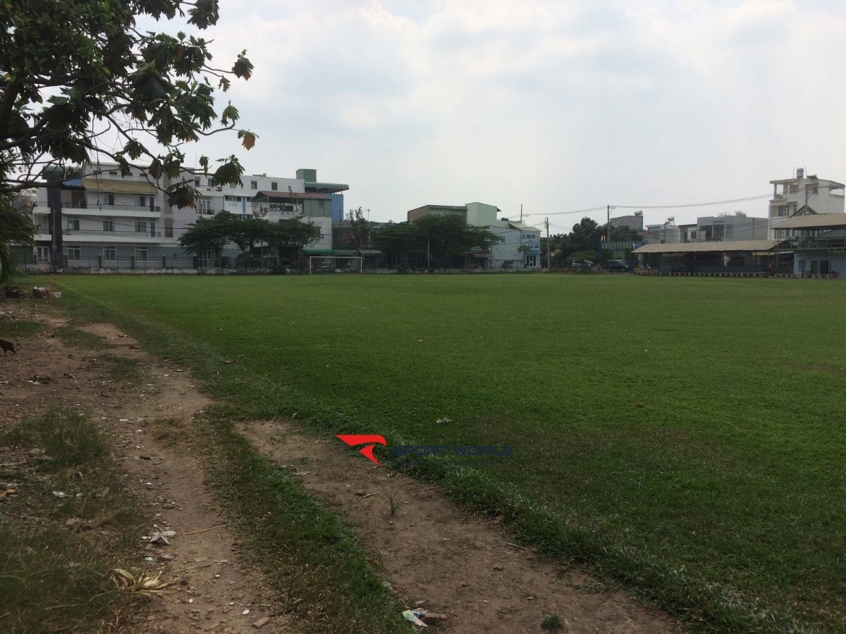 Sân bóng đá Tân Xuân