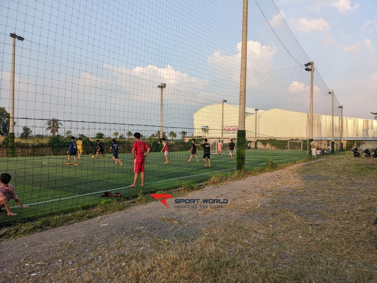 Sân bóng đá THỚI AN