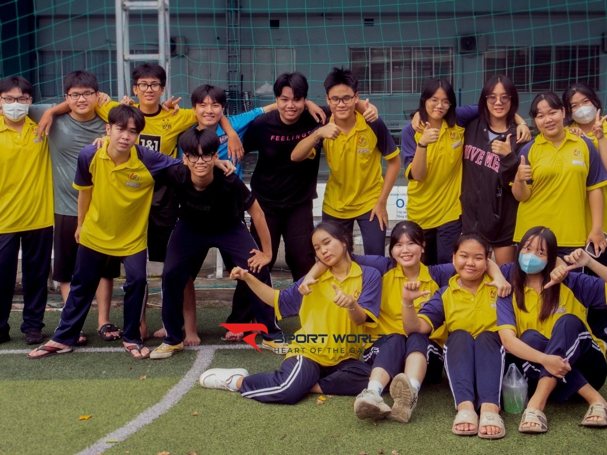 Sân bóng đá Trường Tân Phong