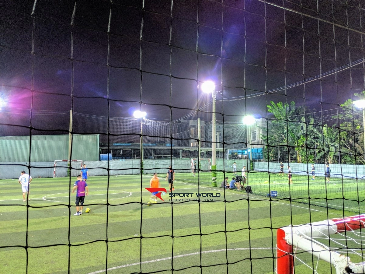 Sân bóng đá mini 185