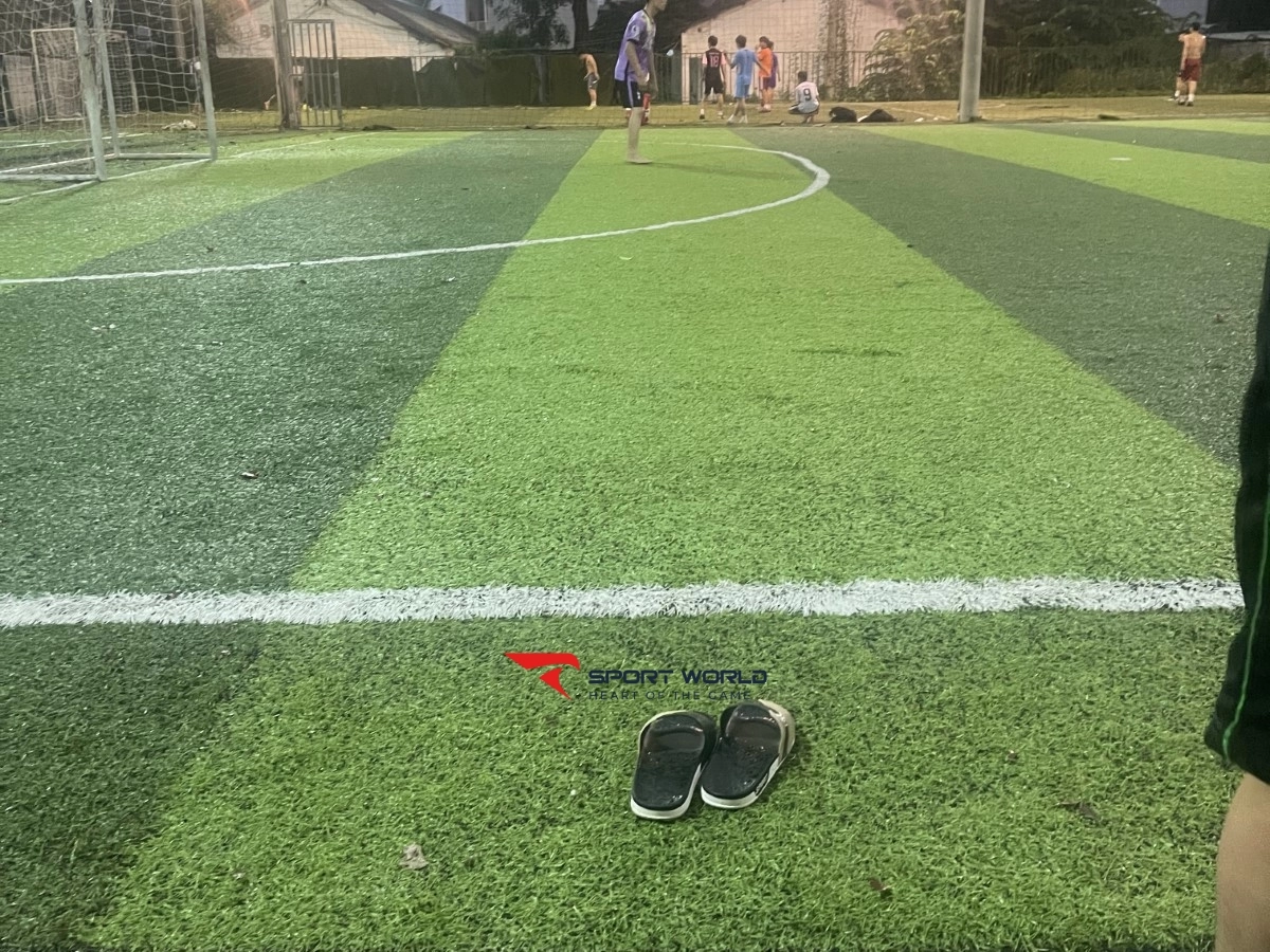 Sân bóng đá Trường Viện Kiểm Sát