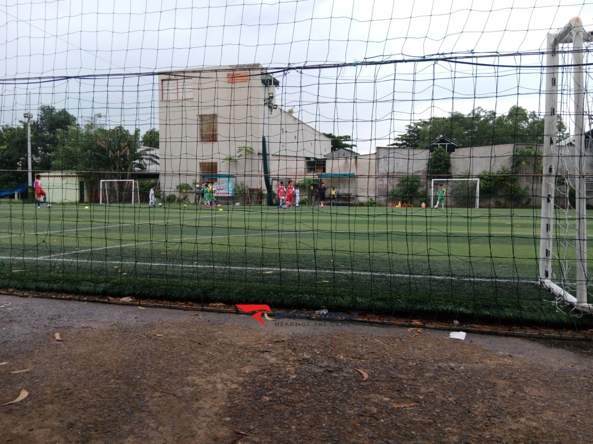 Sân bóng đá VÕ VĂN HÁT