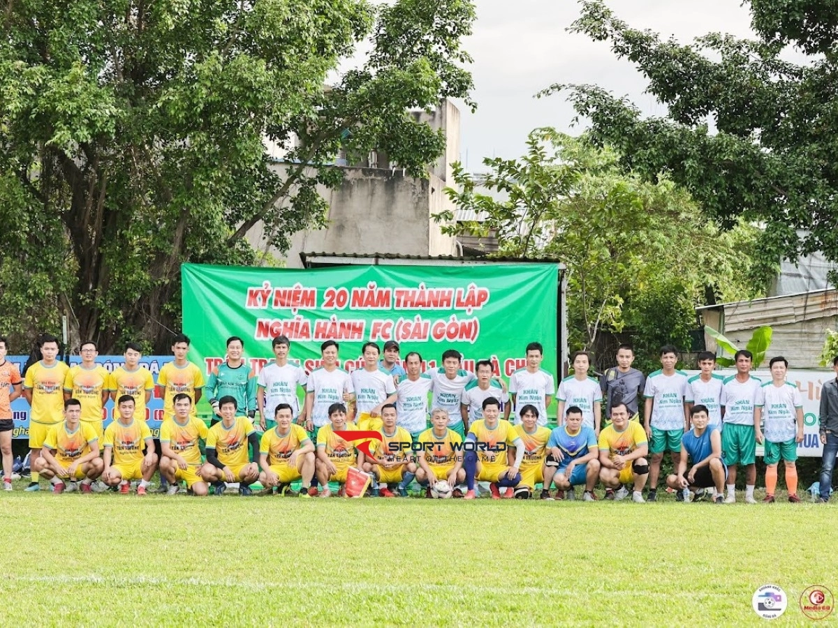 Sân bóng đá Bình Thành