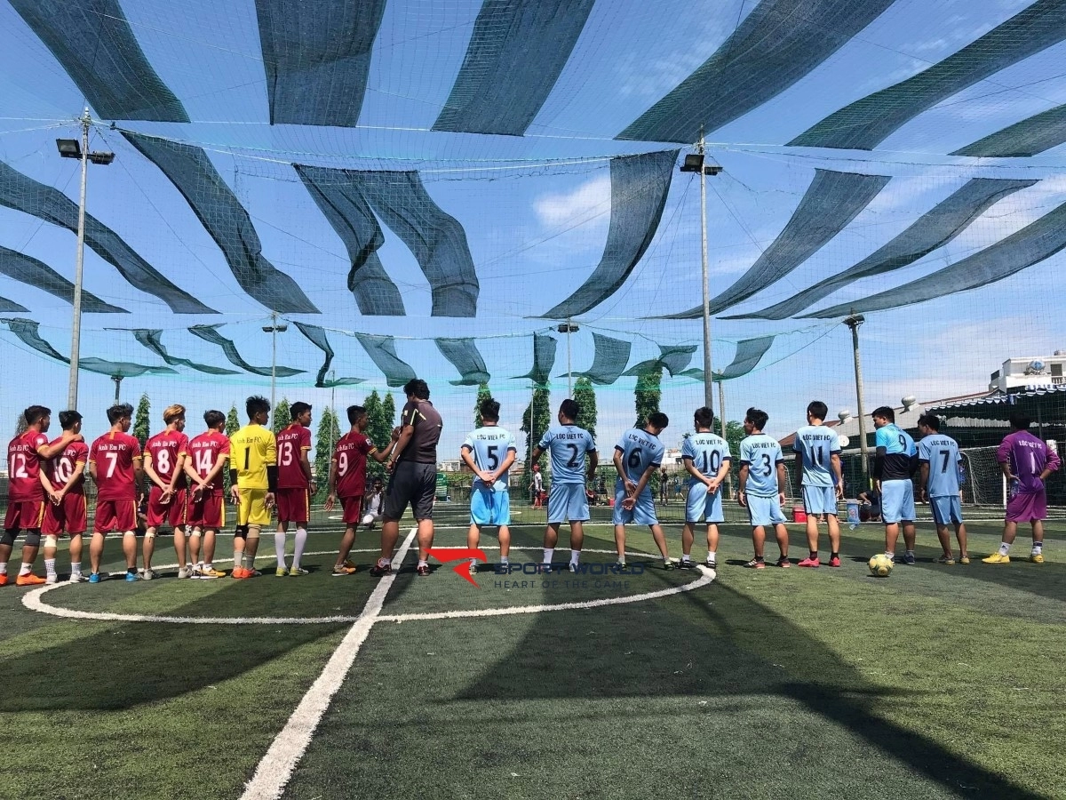 Sân bóng đá Mini Cỏ nhân tạo Hồng Bảy