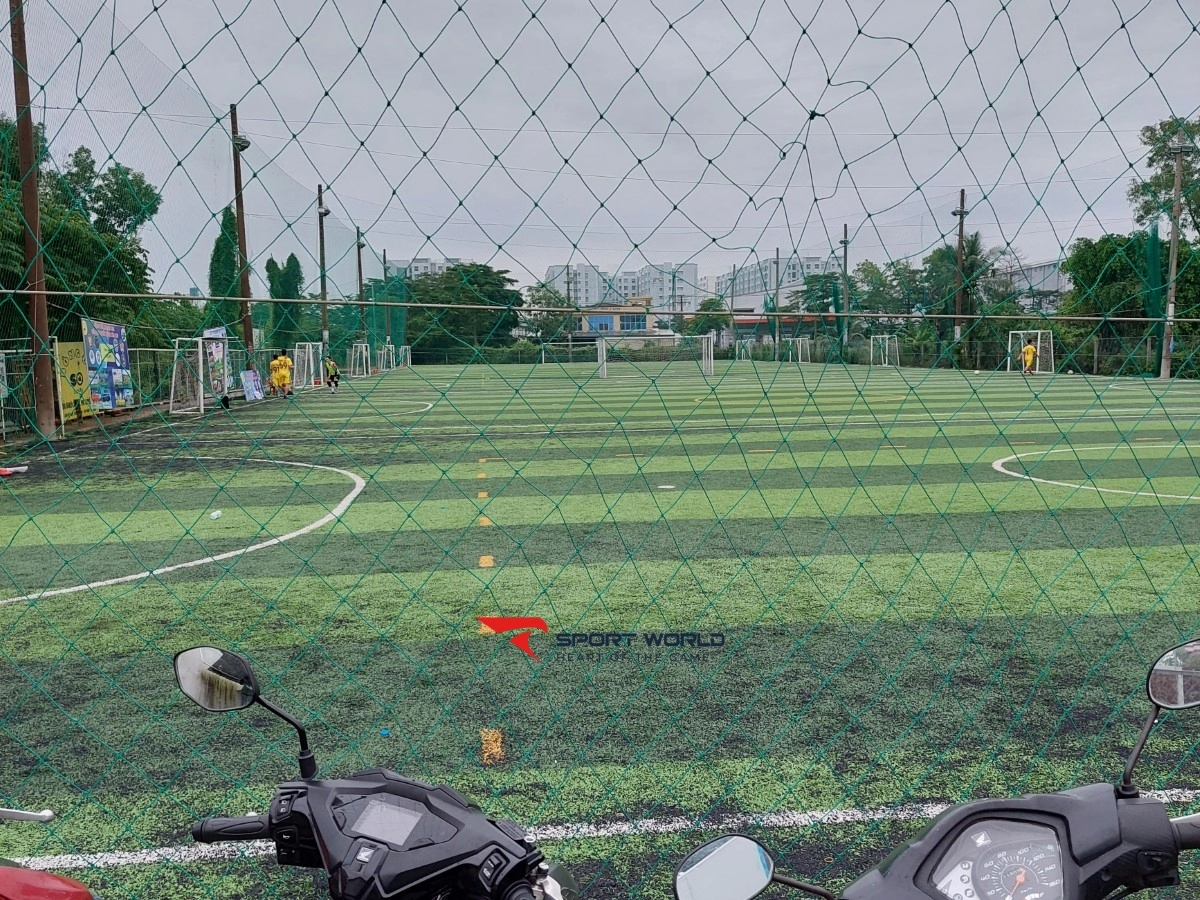 Sân bóng Đồng Tâm