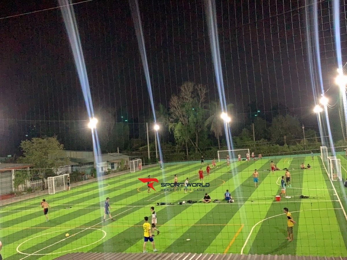 Sân bóng Alaska Bình Quới