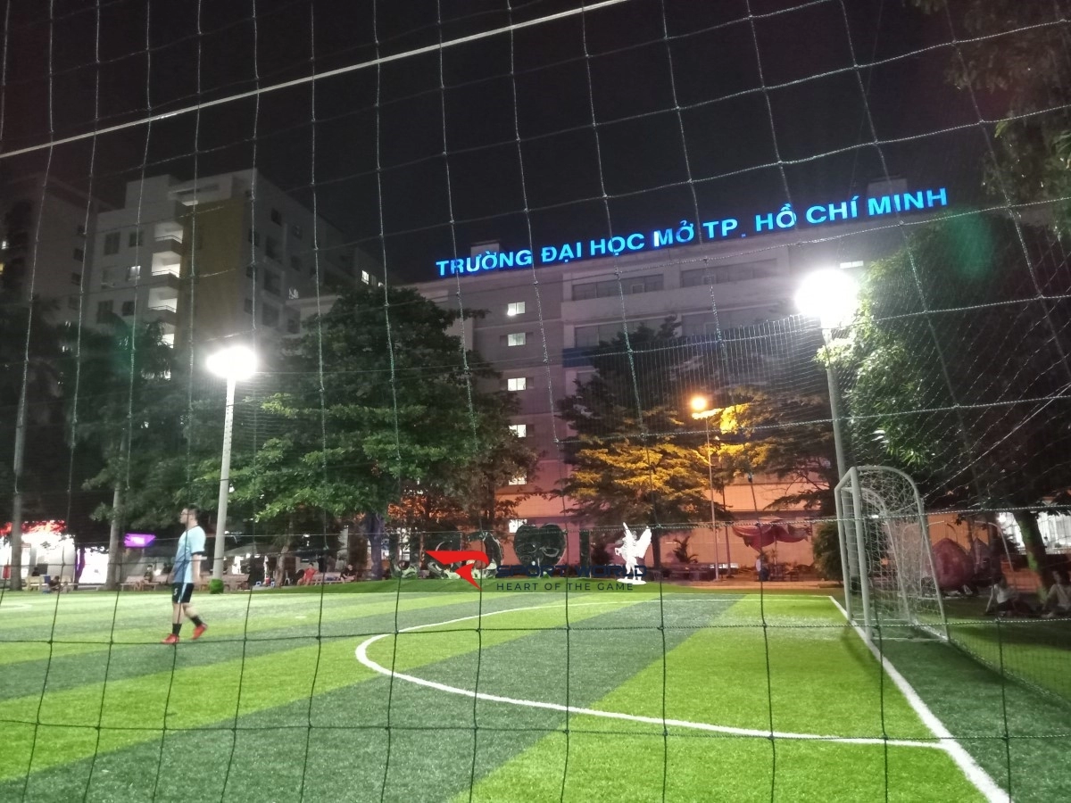 Sân bóng đá Gia Định
