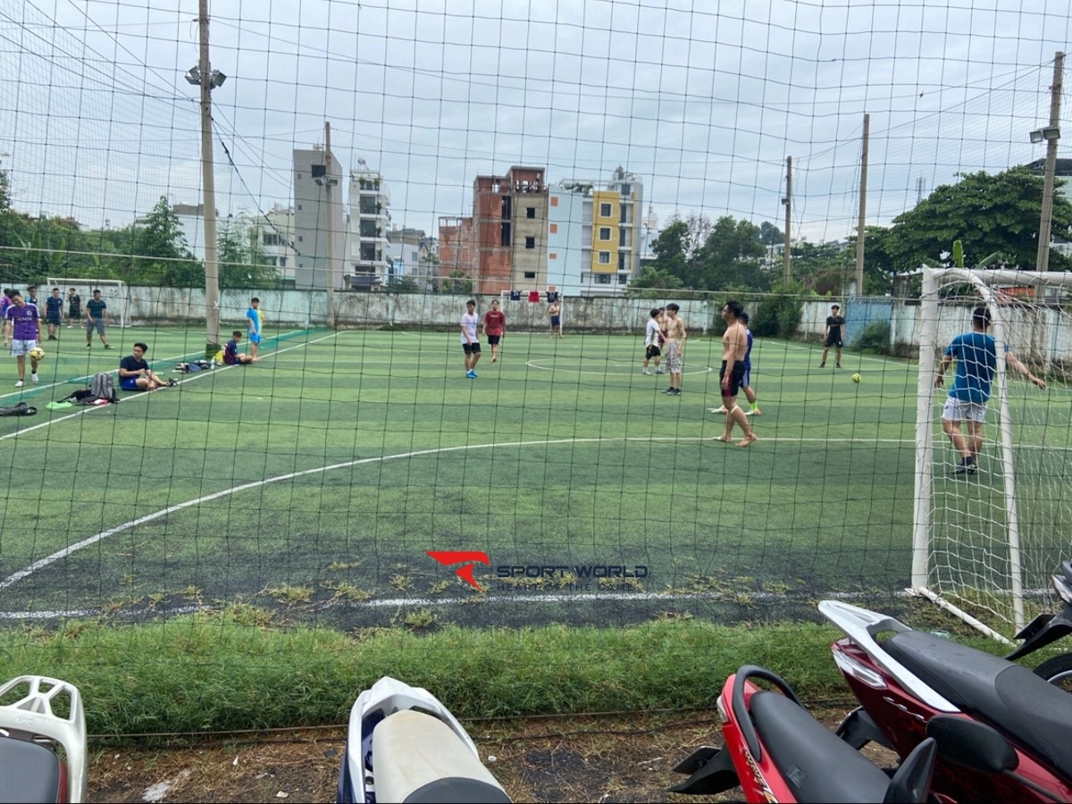 Sân bóng đá mini Trần Hưng Đạo