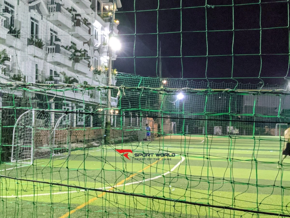 Sân bóng đá Thạch Đà