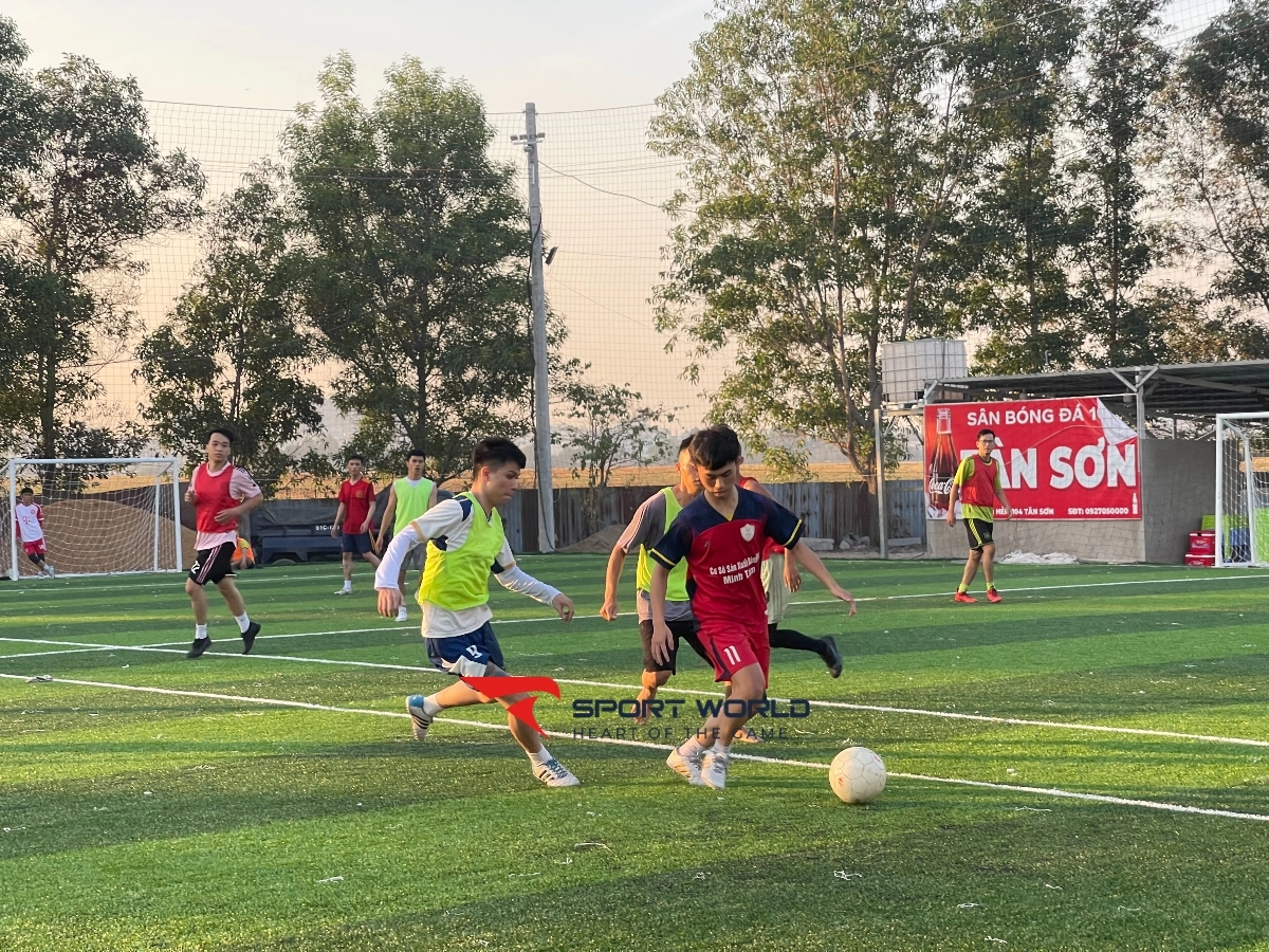 Sân Bóng 104 Tân Sơn