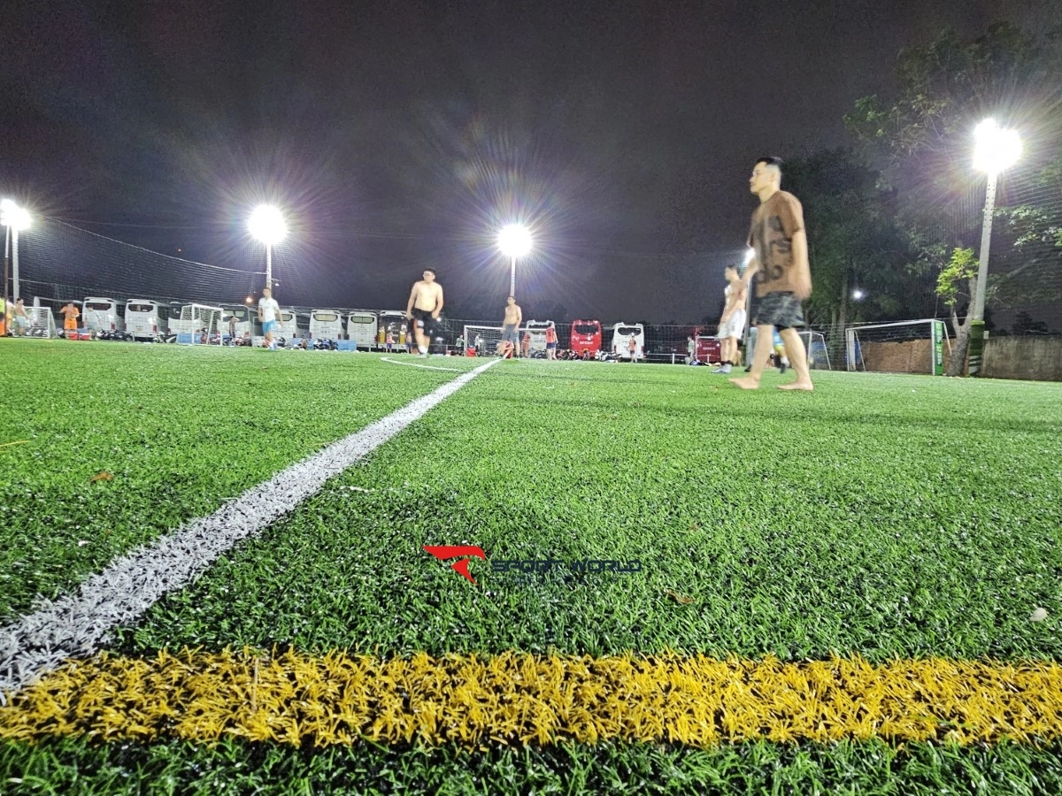 Sân bóng h2 Tân Sơn