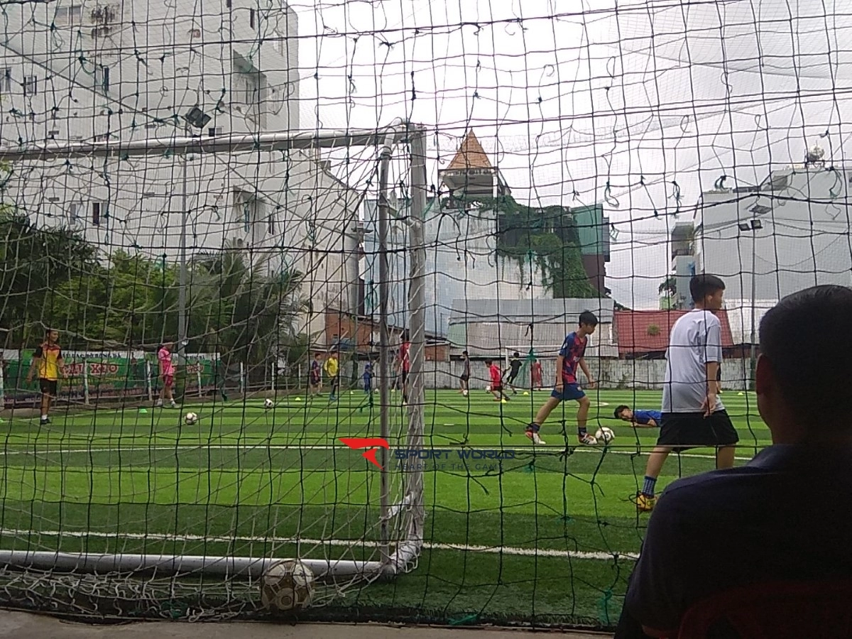 Sân bóng đá Mini Cầu Xéo